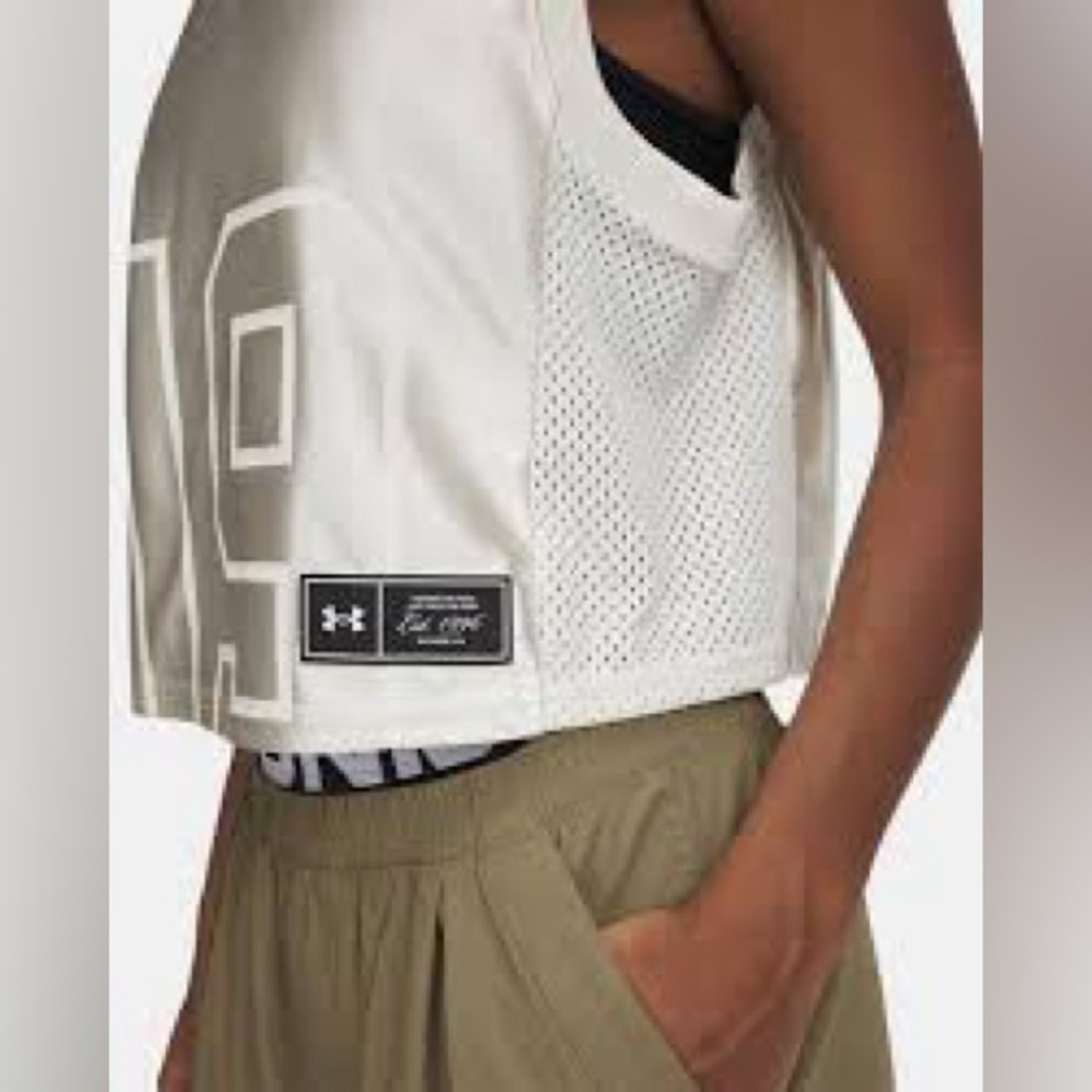 NWT: UA Zone Pro Satin White Tank Top🍁 - Picture 2 of 12